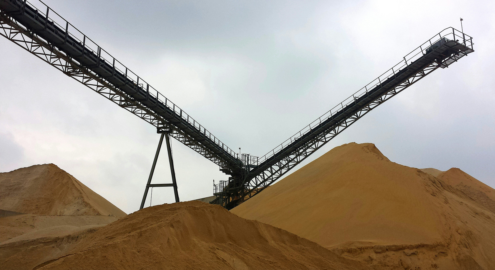 Mine with large construction crane