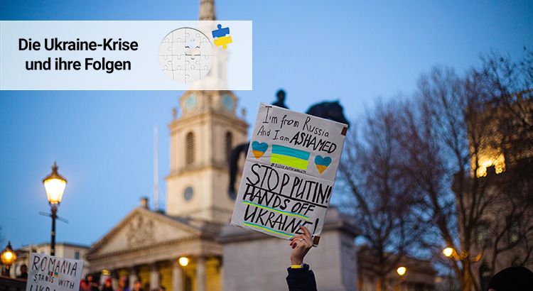Eine Person aus Russland demonstriert gegen den Ukraine-Krieg