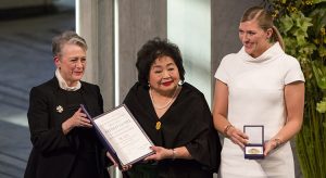 Berit Reiss-Andersen, Setsuko Thurlow und Beatrice Fihn bei der Verleihung des Friedensnobelpreis 2017