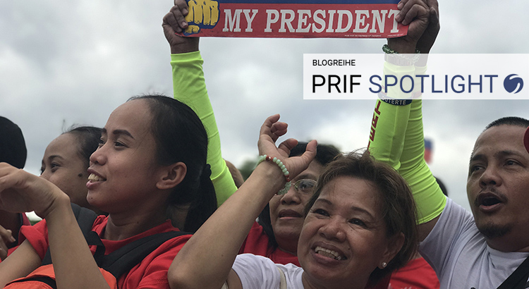 Tausende seiner Anhänger.innen nahmen im April 2017 an einer Kundgebung zur Unterstützung der Regierungspolitik von Präsident Duterte teil. (Foto: © picture alliance/ZUMA Press)